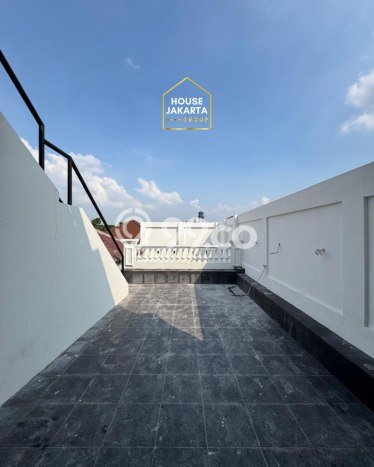 Rumah Mewah LB 2100m2 Siap Pakai Desain Elegan di Pondok Indah, Jakarta Selatan Rumah Mewah LB 2100m2 Siap Pakai Desain Elegan di Pondok Indah, Jakarta Selatan