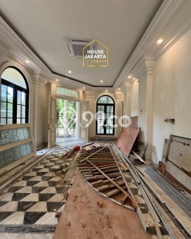 Rumah Mewah LB 2100m2 Siap Pakai Desain Elegan di Pondok Indah, Jakarta Selatan Rumah Mewah LB 2100m2 Siap Pakai Desain Elegan di Pondok Indah, Jakarta Selatan