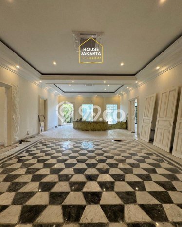 Rumah Mewah LB 2100m2 Siap Pakai Desain Elegan di Pondok Indah, Jakarta Selatan Rumah Mewah LB 2100m2 Siap Pakai Desain Elegan di Pondok Indah, Jakarta Selatan