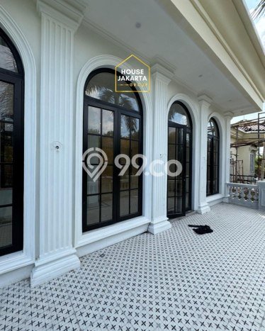 Rumah Mewah LB 2100m2 Siap Pakai Desain Elegan di Pondok Indah, Jakarta Selatan Rumah Mewah LB 2100m2 Siap Pakai Desain Elegan di Pondok Indah, Jakarta Selatan