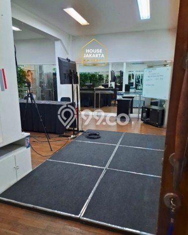 Unit Kantor Dijual di Menteng Jakarta Pusat 2402m2 Unit Kantor Dijual di Menteng Jakarta Pusat 2402m2
