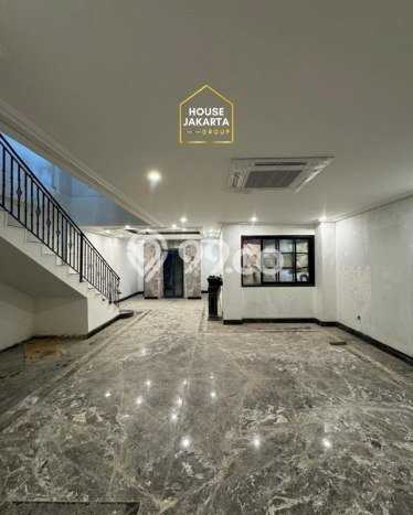 Rumah Mewah LB 2100m2 Siap Pakai Desain Elegan di Pondok Indah, Jakarta Selatan Rumah Mewah LB 2100m2 Siap Pakai Desain Elegan di Pondok Indah, Jakarta Selatan