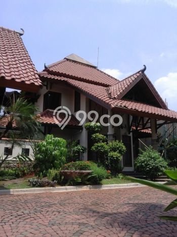 Rumah Elit Modern Tanpa Renovasi di Pondok Indah Jakarta Selatan Rumah Elit Modern Tanpa Renovasi di Pondok Indah Jakarta Selatan