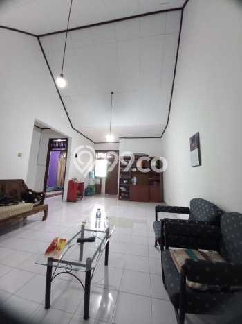 Jual Rumah Minimalis Bagus Punya 3 KT di Ciputat Tangerang Selatan SHM Jual Rumah Minimalis Bagus Punya 3 KT di Ciputat Tangerang Selatan SHM