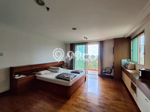 PRIME LOCATION! Apartemen Kawasan , 3 KT, Luas 195m2m², Premium PRIME LOCATION! Apartemen Kawasan , 3 KT, Luas 195m2m², Premium