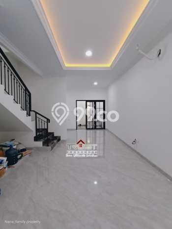 Jual Rumah Luas Megah Dengan View Cantik di Joglo, Jakarta Barat Jual Rumah Luas Megah Dengan View Cantik di Joglo, Jakarta Barat