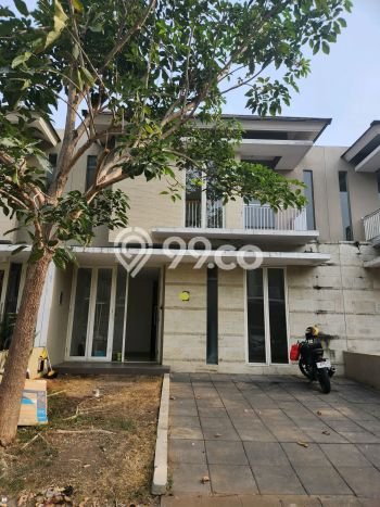 Rumah Modern area , Surabaya, Luas 128m2m² LB 143m2m² Rumah Modern area , Surabaya, Luas 128m2m² LB 143m2m²