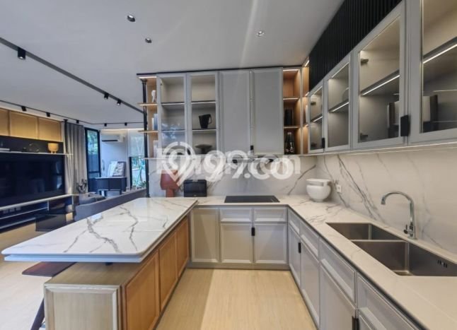 Rumah Elit Modern Tanpa Renovasi di Lippo Karawaci Tangerang Rumah Elit Modern Tanpa Renovasi di Lippo Karawaci Tangerang
