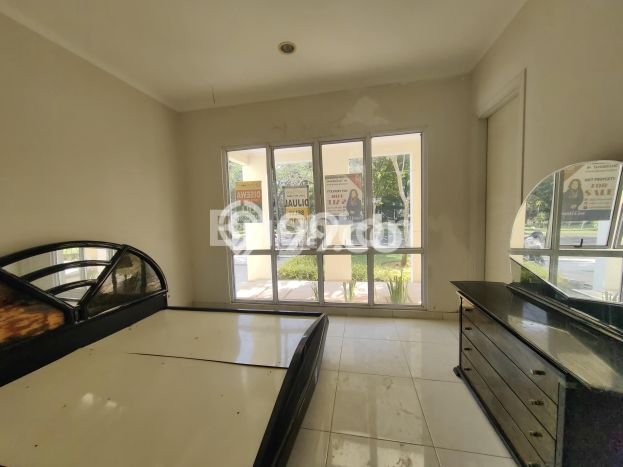 Rumah Elit Modern Tanpa Renovasi di BSD Tangerang Rumah Elit Modern Tanpa Renovasi di BSD Tangerang