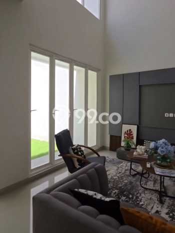 Dijual Rumah Mewah Elegan Dengan View Cantik di Manyar, Surabaya Dijual Rumah Mewah Elegan Dengan View Cantik di Manyar, Surabaya