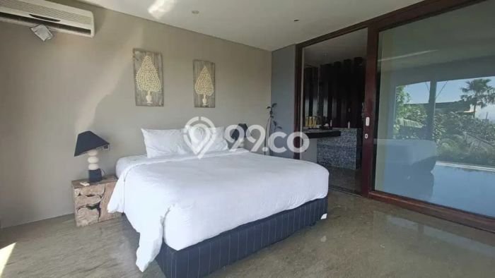 LOKASI STRATEGIS! Vila di , Dimensi 350m2m², Pemandangan Indah sekitar LOKASI STRATEGIS! Vila di , Dimensi 350m2m², Pemandangan Indah sekitar