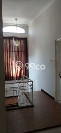 Hunian Cantik Minimalis Lb 150m2 di Rungkut, Surabaya Hunian Cantik Minimalis Lb 150m2 di Rungkut, Surabaya