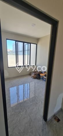 Rumah Strategis Minimalis Lb 75m2 di Rungkut, Surabaya Rumah Strategis Minimalis Lb 75m2 di Rungkut, Surabaya
