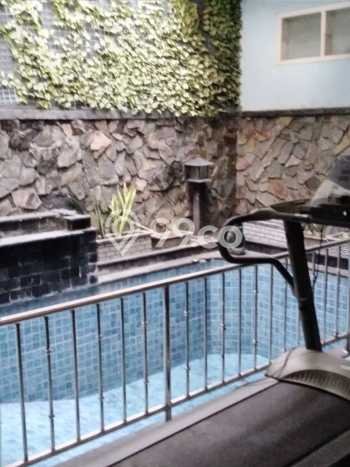 Hunian Mewah Dijual LT 300m2 di Rungkut, Surabaya Hunian Mewah Dijual LT 300m2 di Rungkut, Surabaya