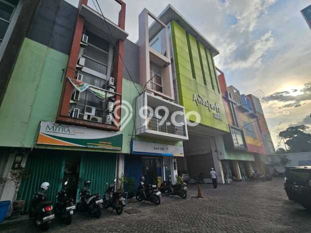 Untuk Dijual! Ruko di Gresik Kota Gresik LT 51m2 / LB 155m2 Kawasan Strategis Untuk Dijual! Ruko di Gresik Kota Gresik LT 51m2 / LB 155m2 Kawasan Strategis
