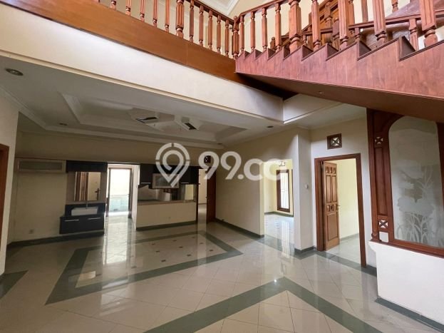 Dijual Rumah Premium dengan Fasilitas Sekitar Lengkap di Rungkut, Surabaya Dijual Rumah Premium dengan Fasilitas Sekitar Lengkap di Rungkut, Surabaya