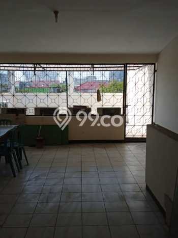 Ruko Dijual di Surabaya LT 96m2 & LB 222m2 Lokasi Terbaik! Ruko Dijual di Surabaya LT 96m2 & LB 222m2 Lokasi Terbaik!