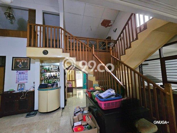 Dijual Rumah Premium dengan Fasilitas Sekitar Komplit di Rungkut, Surabaya Dijual Rumah Premium dengan Fasilitas Sekitar Komplit di Rungkut, Surabaya