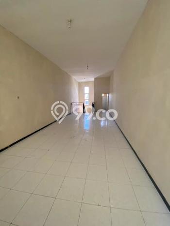 Area Ramai! Ruko Dijual di Waru untuk Bisnis Luas Bangunan 120m2 Area Ramai! Ruko Dijual di Waru untuk Bisnis Luas Bangunan 120m2