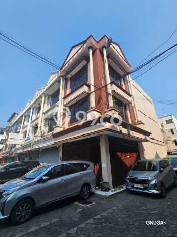 Ruko Dijual di Prime Area Surabaya Luas 75m2 Ruko Dijual di Prime Area Surabaya Luas 75m2