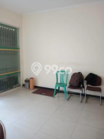 Ruko Dijual di Surabaya LT 96m2 & LB 222m2 Lokasi Terbaik! Ruko Dijual di Surabaya LT 96m2 & LB 222m2 Lokasi Terbaik!