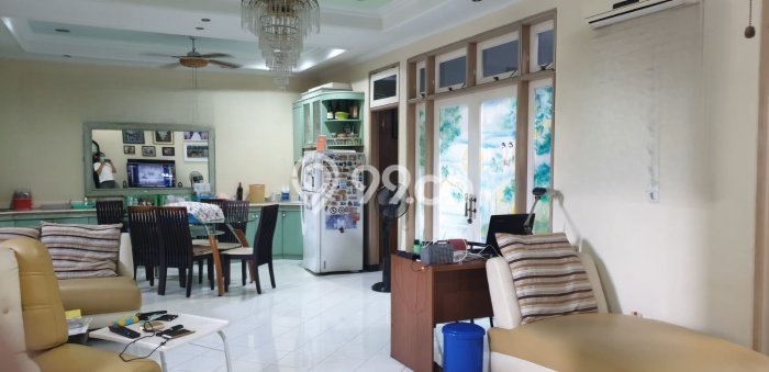 Hunian Mewah Dijual LT 200m2 di Rungkut, Surabaya Hunian Mewah Dijual LT 200m2 di Rungkut, Surabaya