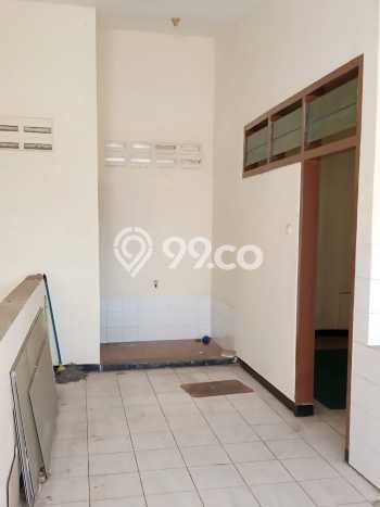 Ruko Dijual di Surabaya LT 96m2 & LB 222m2 Lokasi Terbaik! Ruko Dijual di Surabaya LT 96m2 & LB 222m2 Lokasi Terbaik!
