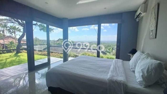 LOKASI STRATEGIS! Vila di , Dimensi 350m2m², Pemandangan Indah sekitar LOKASI STRATEGIS! Vila di , Dimensi 350m2m², Pemandangan Indah sekitar