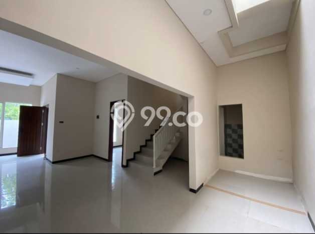 For Sale Rumah Mewah Exclusive di Rungkut, Surabaya For Sale Rumah Mewah Exclusive di Rungkut, Surabaya