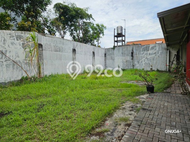 Tanah Disewa di Rungkut Surabaya dengan Luas 300m2 Tanah Disewa di Rungkut Surabaya dengan Luas 300m2