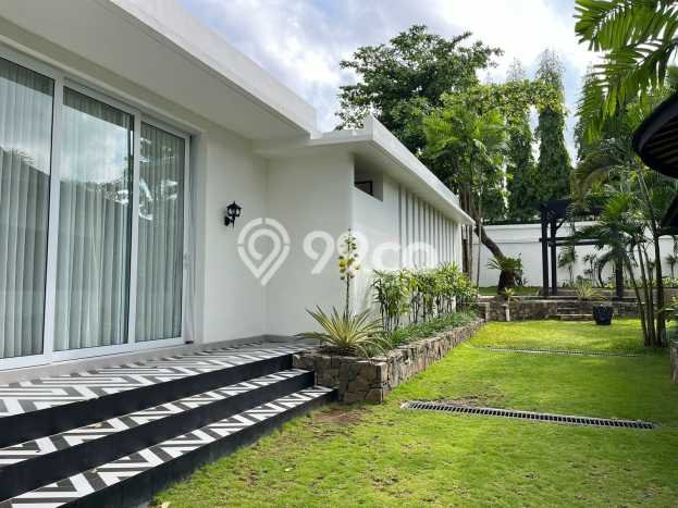 Rumah Luxury Modern Siap Huni di Canggu Badung Rumah Luxury Modern Siap Huni di Canggu Badung