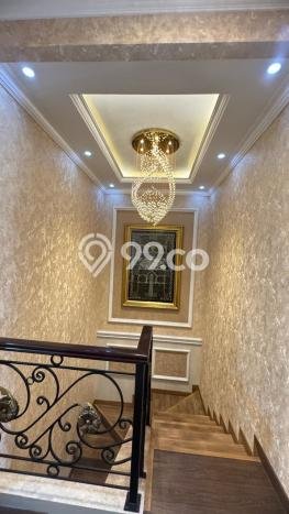 Rumah Luxury Modern Tanpa Renovasi di Ketintang Surabaya Rumah Luxury Modern Tanpa Renovasi di Ketintang Surabaya