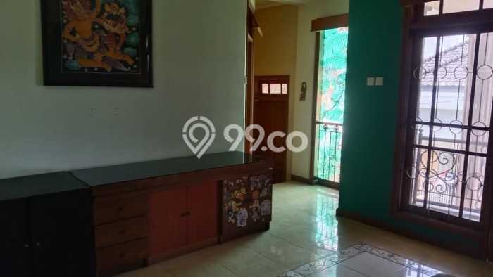 For Sale Rumah Mewah Exclusive di Rungkut, Surabaya For Sale Rumah Mewah Exclusive di Rungkut, Surabaya