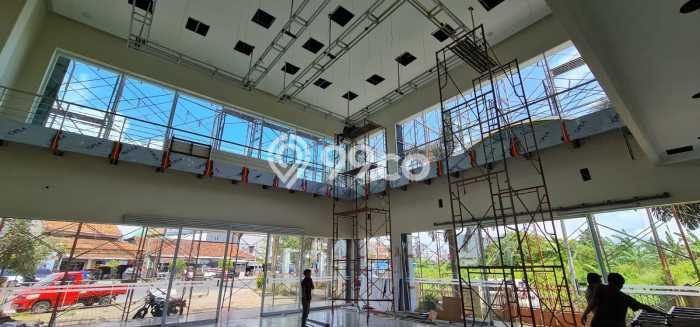 Komersial Lokasi Premium di Tanjung Karang Barat, Luas 700m², Jalan Utama Komersial Lokasi Premium di Tanjung Karang Barat, Luas 700m², Jalan Utama