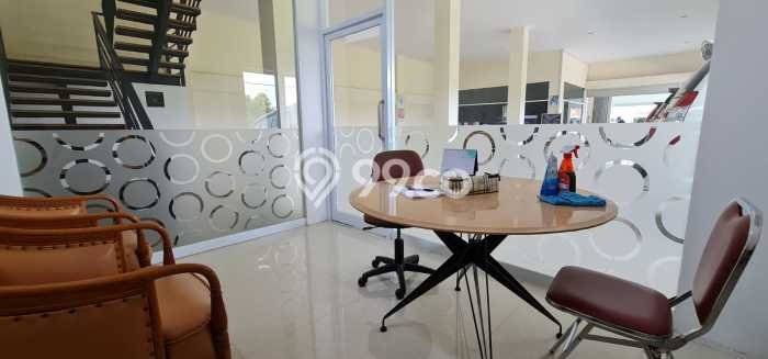Komersial Lokasi Premium di Tanjung Karang Barat, Luas 700m², Jalan Utama Komersial Lokasi Premium di Tanjung Karang Barat, Luas 700m², Jalan Utama