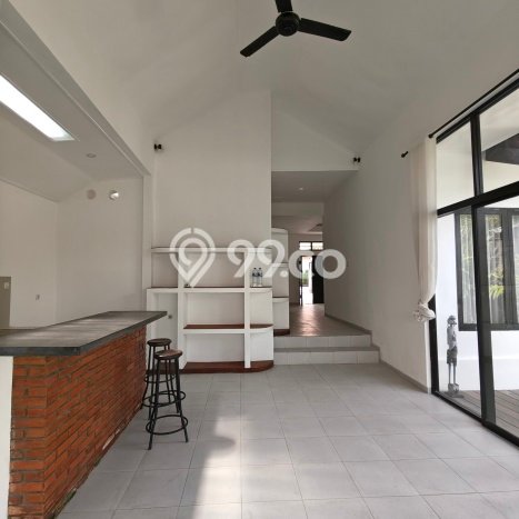 Vila Kawasan , Area 360m2m², Dekat ke Fasilitas Umum Vila Kawasan , Area 360m2m², Dekat ke Fasilitas Umum