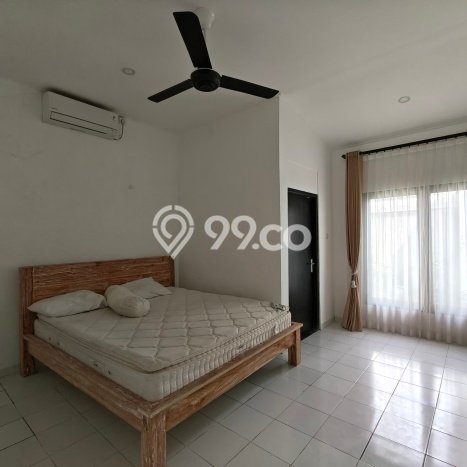 Vila Kawasan , Area 360m2m², Dekat ke Fasilitas Umum Vila Kawasan , Area 360m2m², Dekat ke Fasilitas Umum