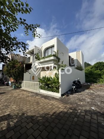 DIJUAL! Vila Kawasan Kuta Selatan, Area 100m2m², Posisi Premium DIJUAL! Vila Kawasan Kuta Selatan, Area 100m2m², Posisi Premium