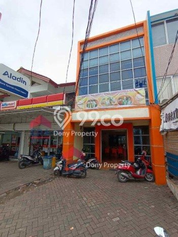 Ruko Dijual di Cengkareng Jakarta Barat dengan LB 240m2 Ruko Dijual di Cengkareng Jakarta Barat dengan LB 240m2