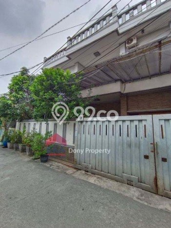 Hunian Mewah LB 240m2 Siap Pakai Desain Elegan di Tomang, Jakarta Barat Hunian Mewah LB 240m2 Siap Pakai Desain Elegan di Tomang, Jakarta Barat