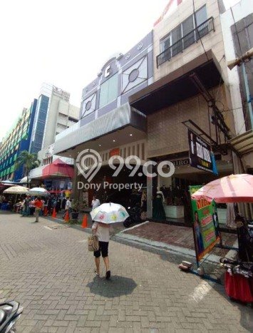 Ruko Area Strategis di Pasar Baru, Luas 700m², Jalan Strategis Ruko Area Strategis di Pasar Baru, Luas 700m², Jalan Strategis