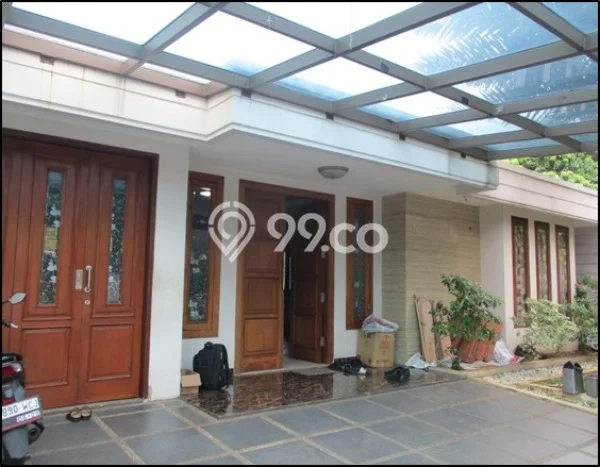 Dijual Rumah Mewah Megah Dengan View Eksklusif di Meruya, Jakarta Barat Dijual Rumah Mewah Megah Dengan View Eksklusif di Meruya, Jakarta Barat