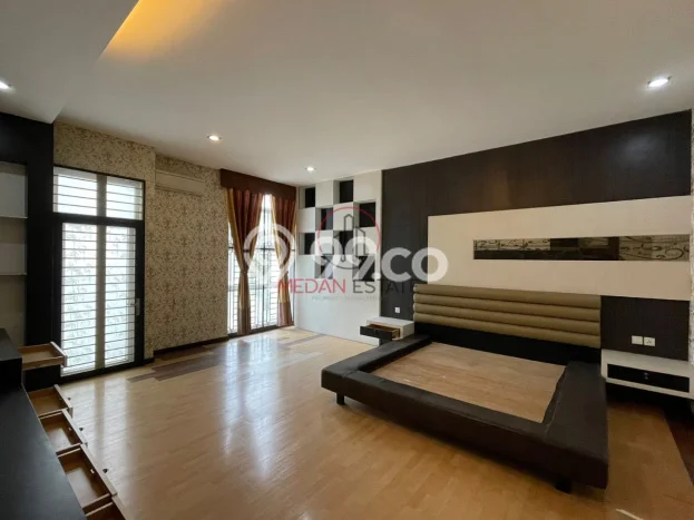 Hot Offer Hunian Mewah Ideal dan Luas di Medan Polonia, Medan Hot Offer Hunian Mewah Ideal dan Luas di Medan Polonia, Medan