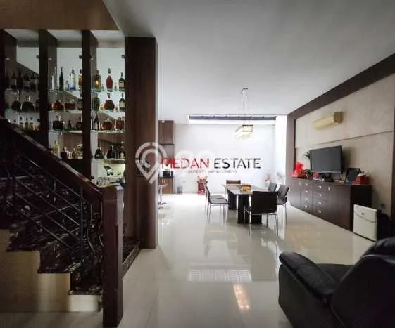 Dijual Hunian Mewah dengan Fasilitas Sekitar Komplit di Medan Polonia, Medan Dijual Hunian Mewah dengan Fasilitas Sekitar Komplit di Medan Polonia, Medan