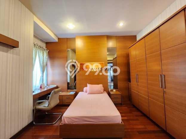 Vila Terawat Kawasan Medan Polonia, Dimensi 330m2m², Kawasan Tenang dan nyaman Vila Terawat Kawasan Medan Polonia, Dimensi 330m2m², Kawasan Tenang dan nyaman