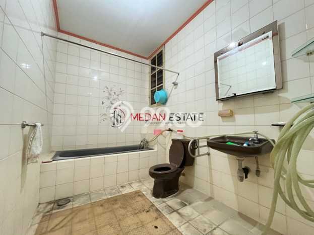 For Sale Vila Kawasan Medan Polonia, Ukuran 210m2m², Area Nyaman For Sale Vila Kawasan Medan Polonia, Ukuran 210m2m², Area Nyaman