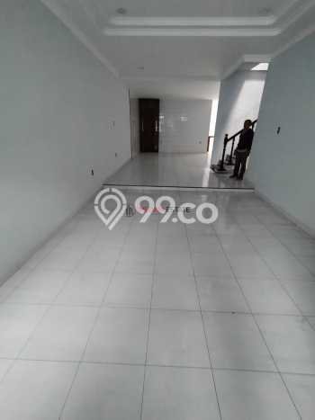 Properti Berkualitas! Vila Kawasan Medan Perjuangan, Luas 21m2m², Kondisi Terbaik Properti Berkualitas! Vila Kawasan Medan Perjuangan, Luas 21m2m², Kondisi Terbaik