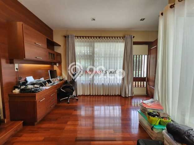Vila Terawat Kawasan Medan Polonia, Dimensi 330m2m², Kawasan Tenang dan nyaman Vila Terawat Kawasan Medan Polonia, Dimensi 330m2m², Kawasan Tenang dan nyaman