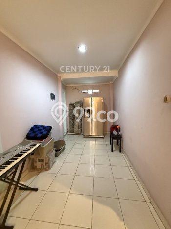 Rumah Strategis Modern Lb 200m2 di Jagakarsa, Jakarta Selatan Rumah Strategis Modern Lb 200m2 di Jagakarsa, Jakarta Selatan