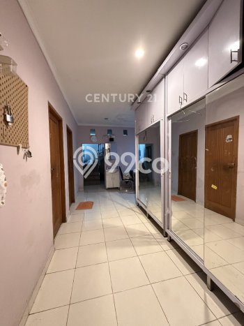 Rumah Strategis Modern Lb 200m2 di Jagakarsa, Jakarta Selatan Rumah Strategis Modern Lb 200m2 di Jagakarsa, Jakarta Selatan